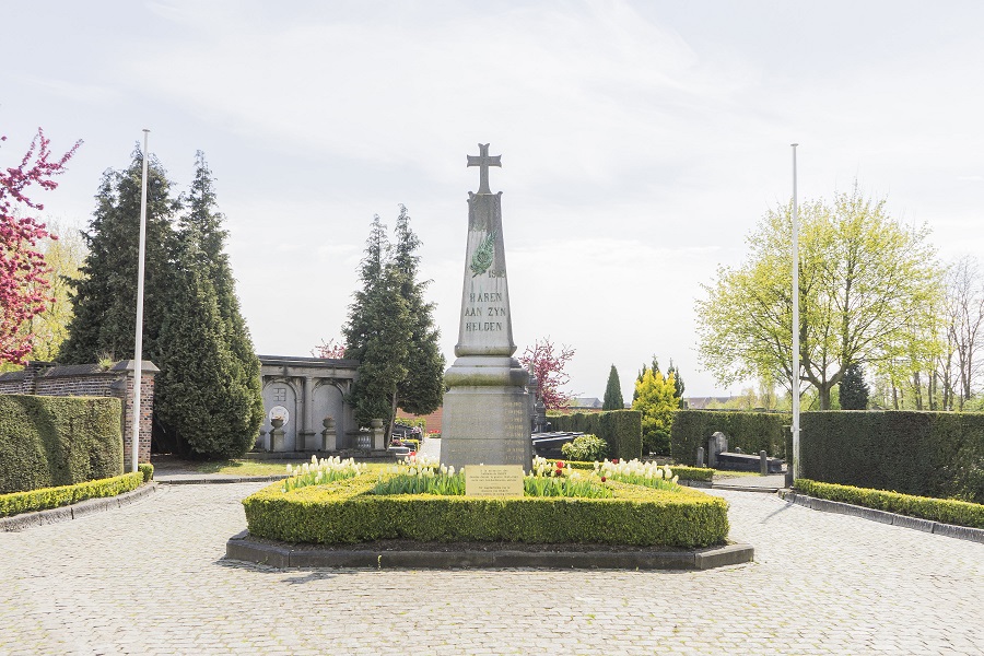 Monument voor de gesneuvelde soldaten van de twee wereldoorlogen (1920)