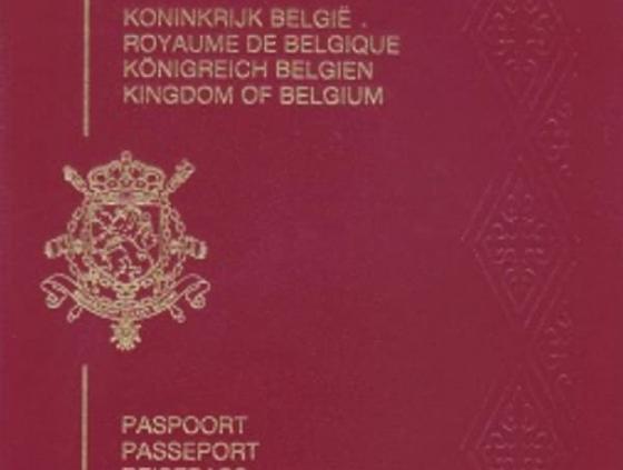 Vraag uw paspoort op tijd aan!