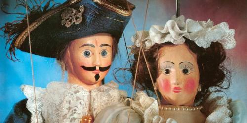 Video 'Achter de schermen van Theater Toone'