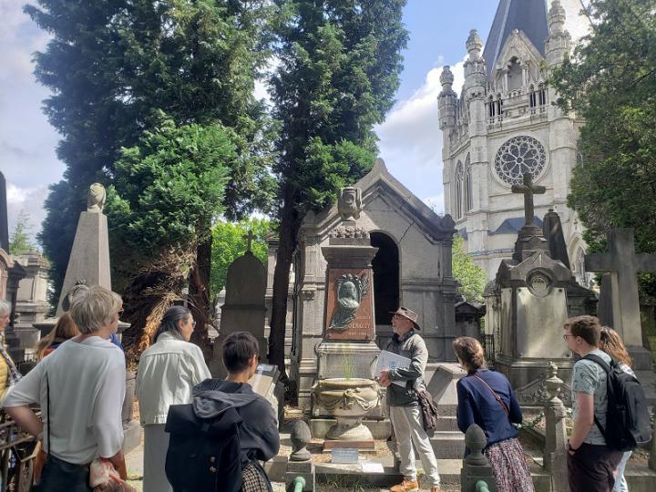 Bezoeken van de begraafplaatsen van de Stad Brussel