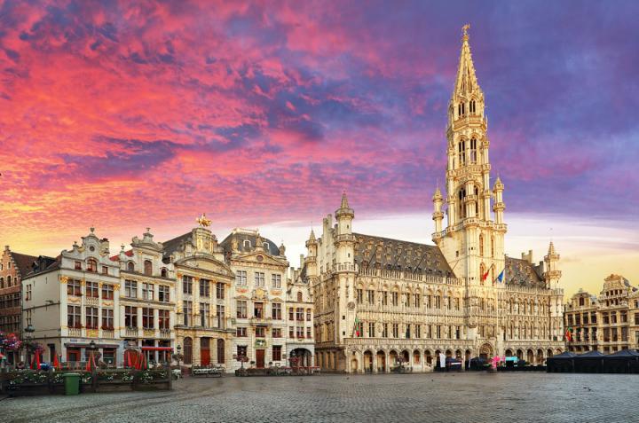 Stad Brussel sluit overeenkomst met Solar Impulse Foundation