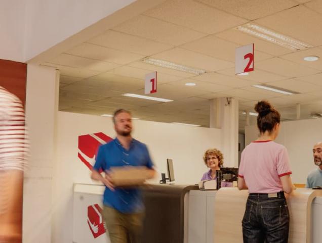 Postkantoor De Brouckère verlengt zijn openingsuren
